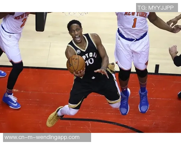 尼克斯与奇才激战正酣球迷期待精彩对决与精彩表现